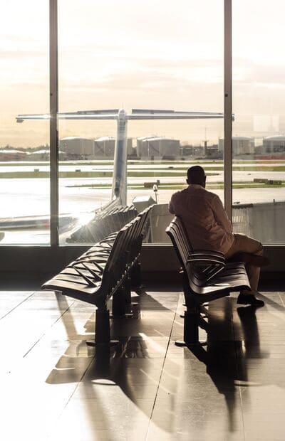 Traveler ready for departure with a travel authorisation decision